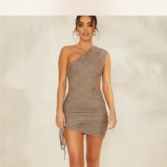 NEW Noughts and Kisses bronze metallic one shoulder rouched dress with open side - Picture 7 of 9